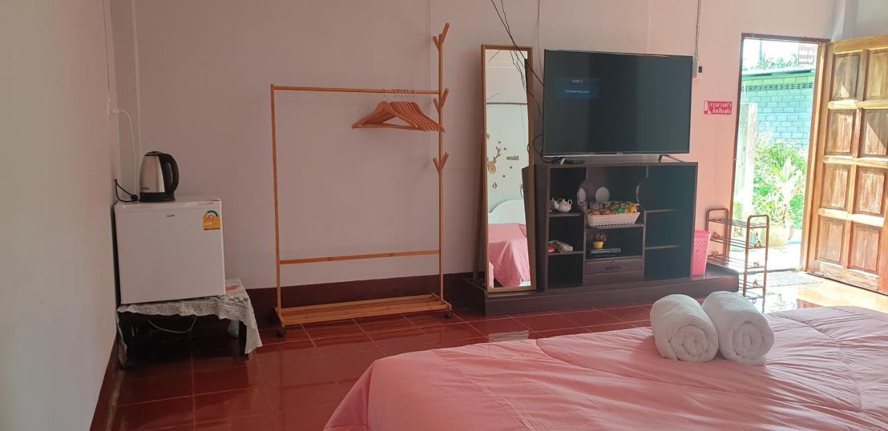 Reindeer House Wat Chedi 4 People Hotel Sichon Exterior foto